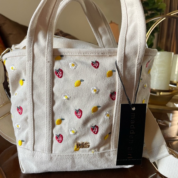 NWT new release viral Madden Girl Mini Tote bag - strawberry & lemon - Picture 5 of 5